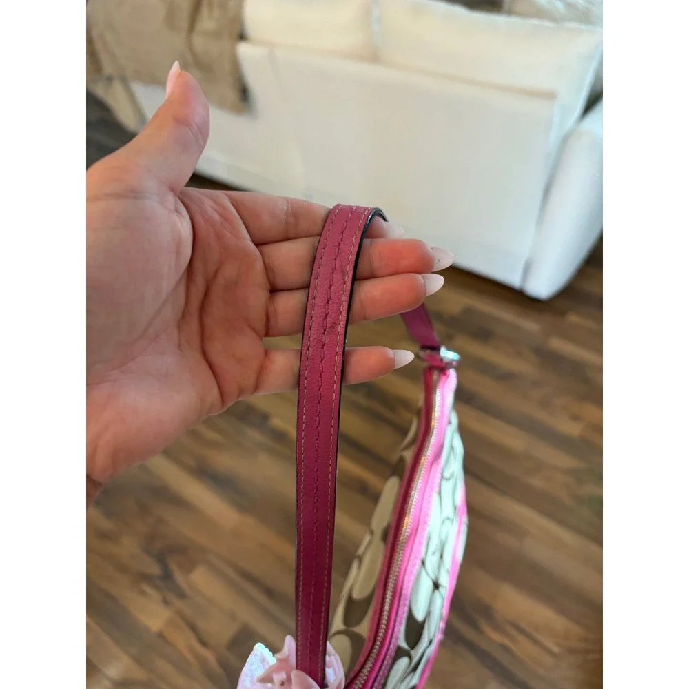 Coach signature canvas